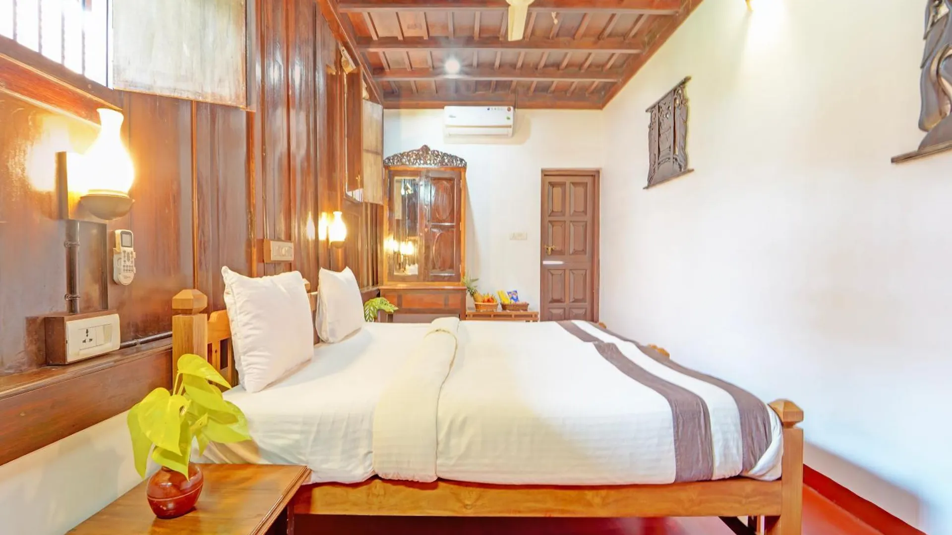 Alaya Stays Palm Dale Heritage Backwater Retreat With Garden & Restaurant Alappuzha Θέρετρο