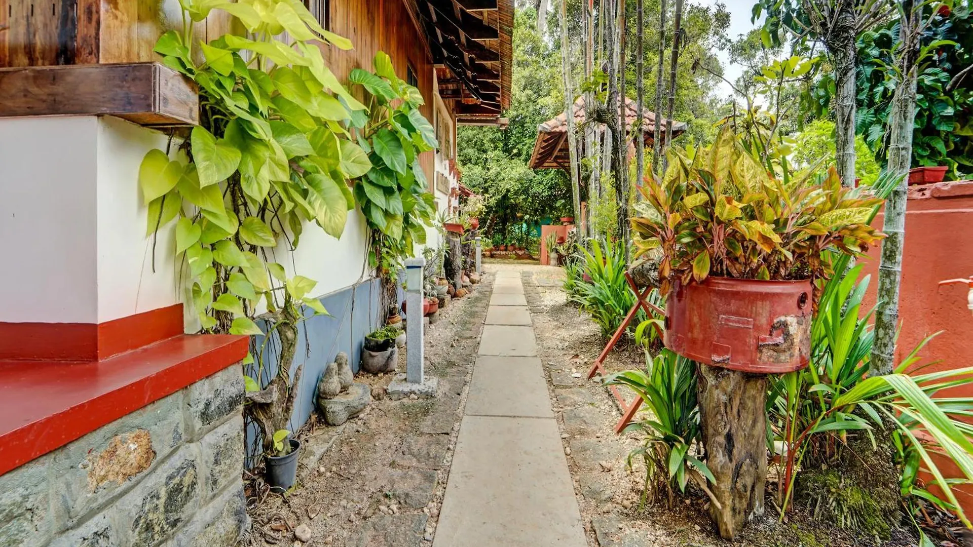 Alaya Stays Palm Dale Heritage Backwater Retreat With Garden & Restaurant Alappuzha Ινδία